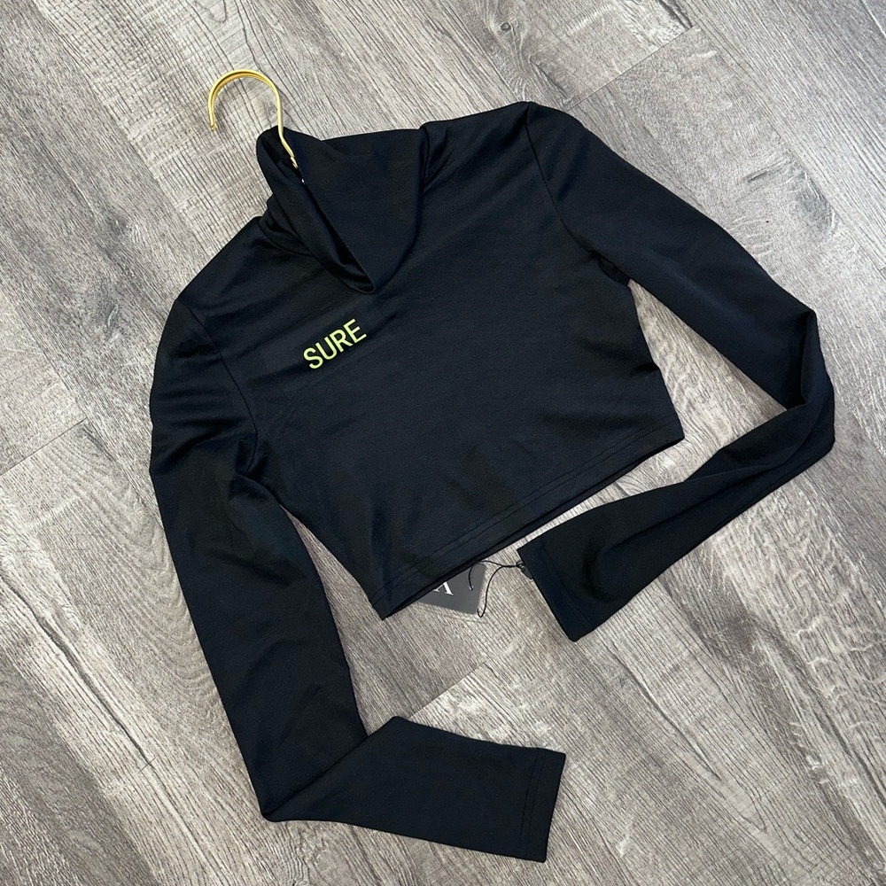 Long sleeve turtle neck crop top